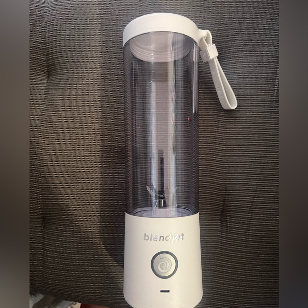 BlendJet Portable Blender in White